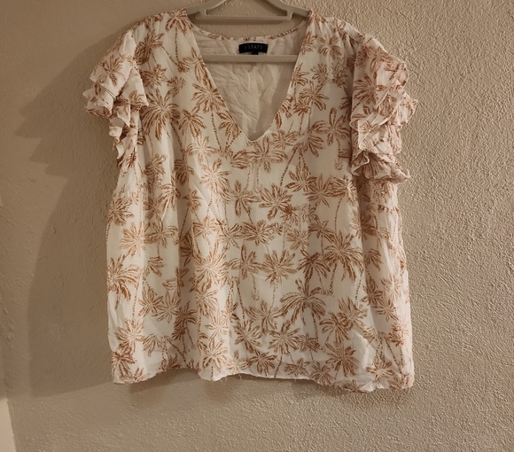 1 State V Neck Palm Print Blouse Size 2XL